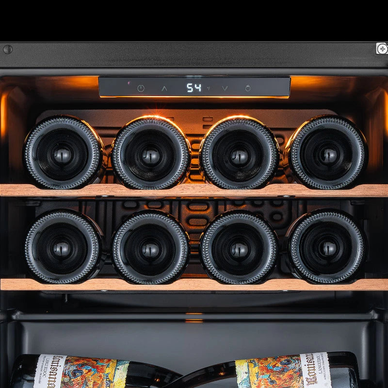 Close-up of the digital touch panel for precise temperature adjustment and easy control.